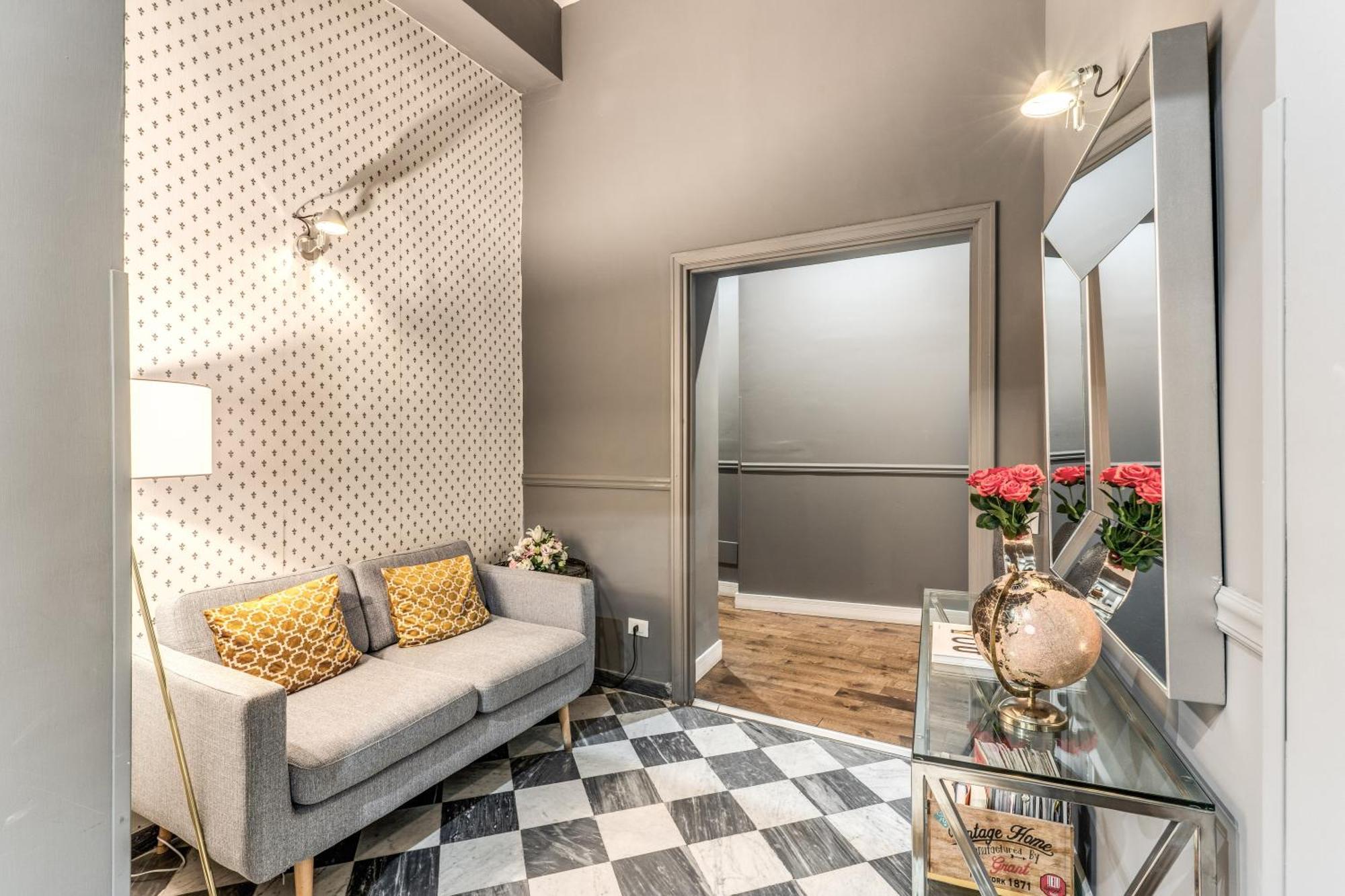 Little Queen Relais 3* Roma