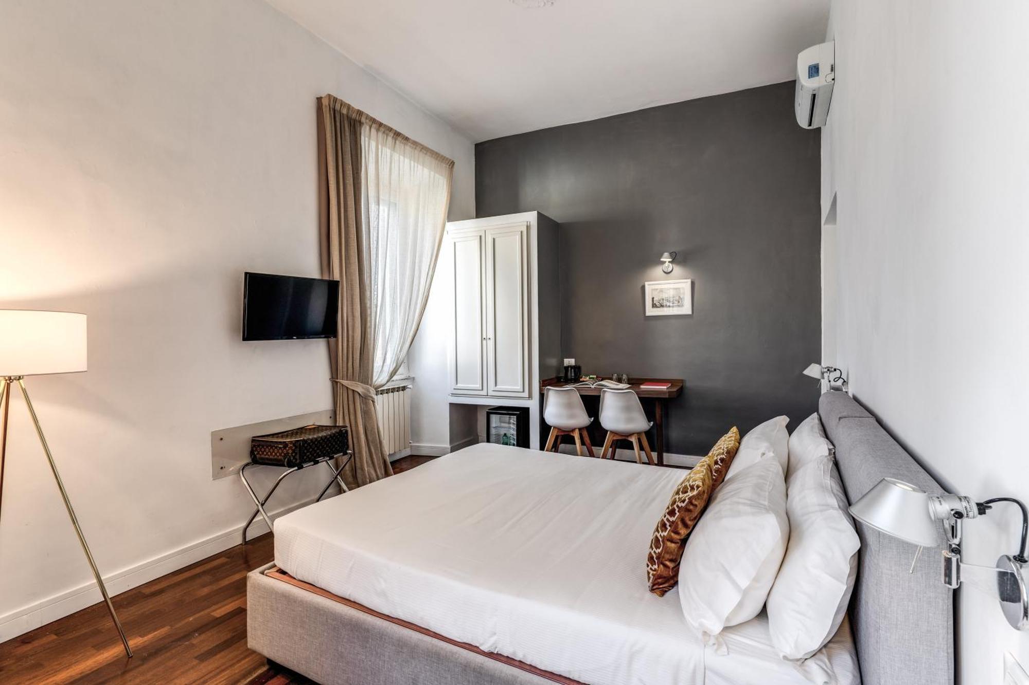 Little Queen Relais Affittacamere 3*