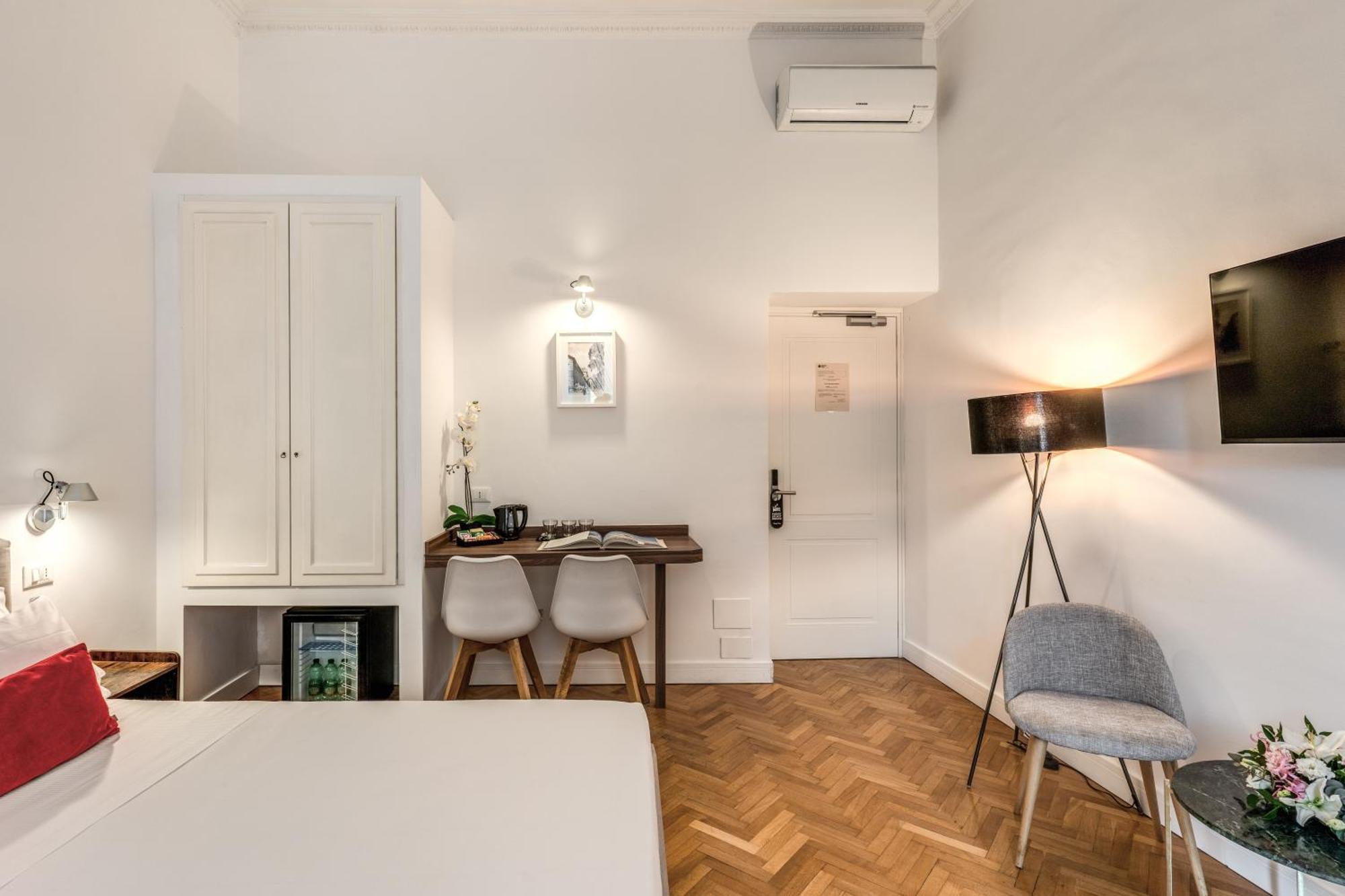 Little Queen Relais Affittacamere 3*